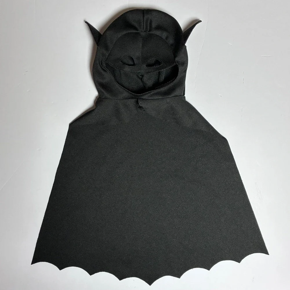 Build-A-Bear‎ Batman Costume 2pc Set Grey Romper Black Hooded Cape DC Comics